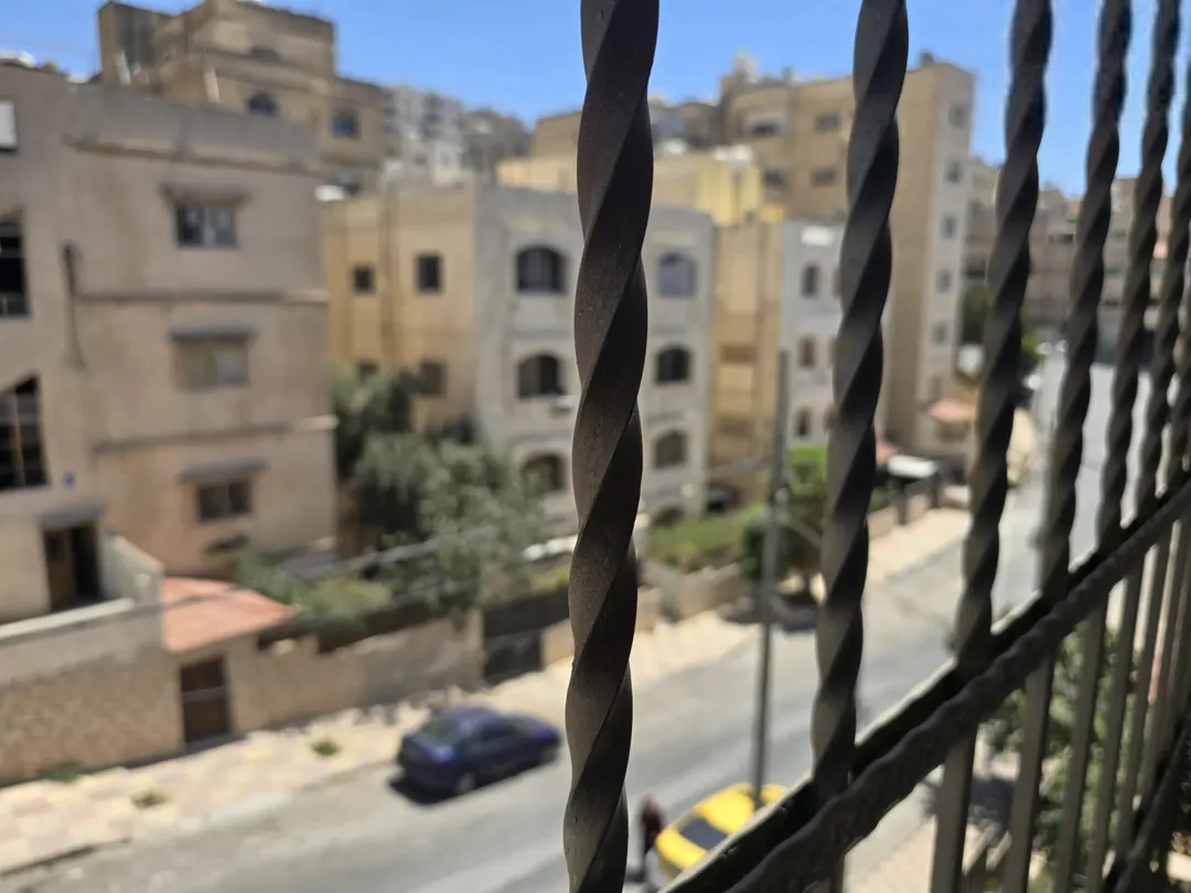 شقه للبيع ماركا الشمالية حي الونانات