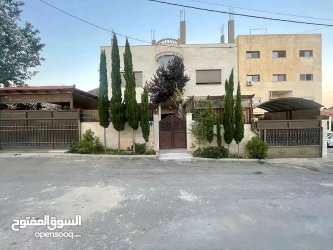 منزل للبيع في منطقة خريبة السوق على ارض دونم