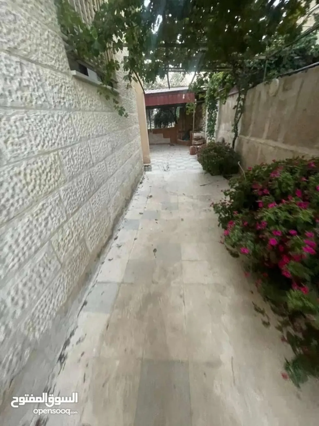 منزل للبيع في منطقة خريبة السوق على ارض دونم