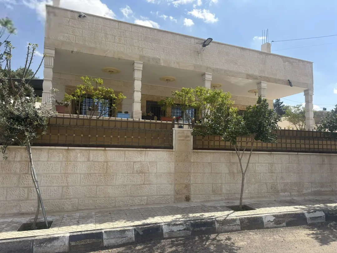 بيت للبيع حي الجندي