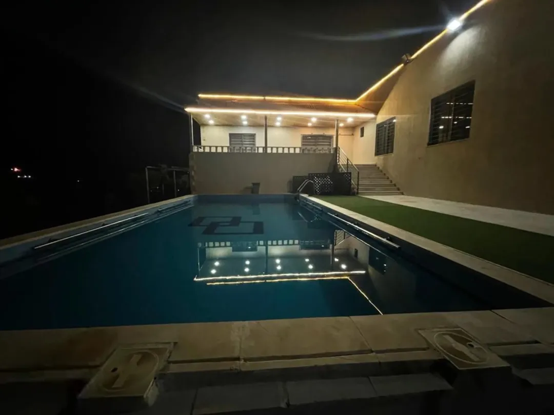 مزرعة للبيع في المفرق