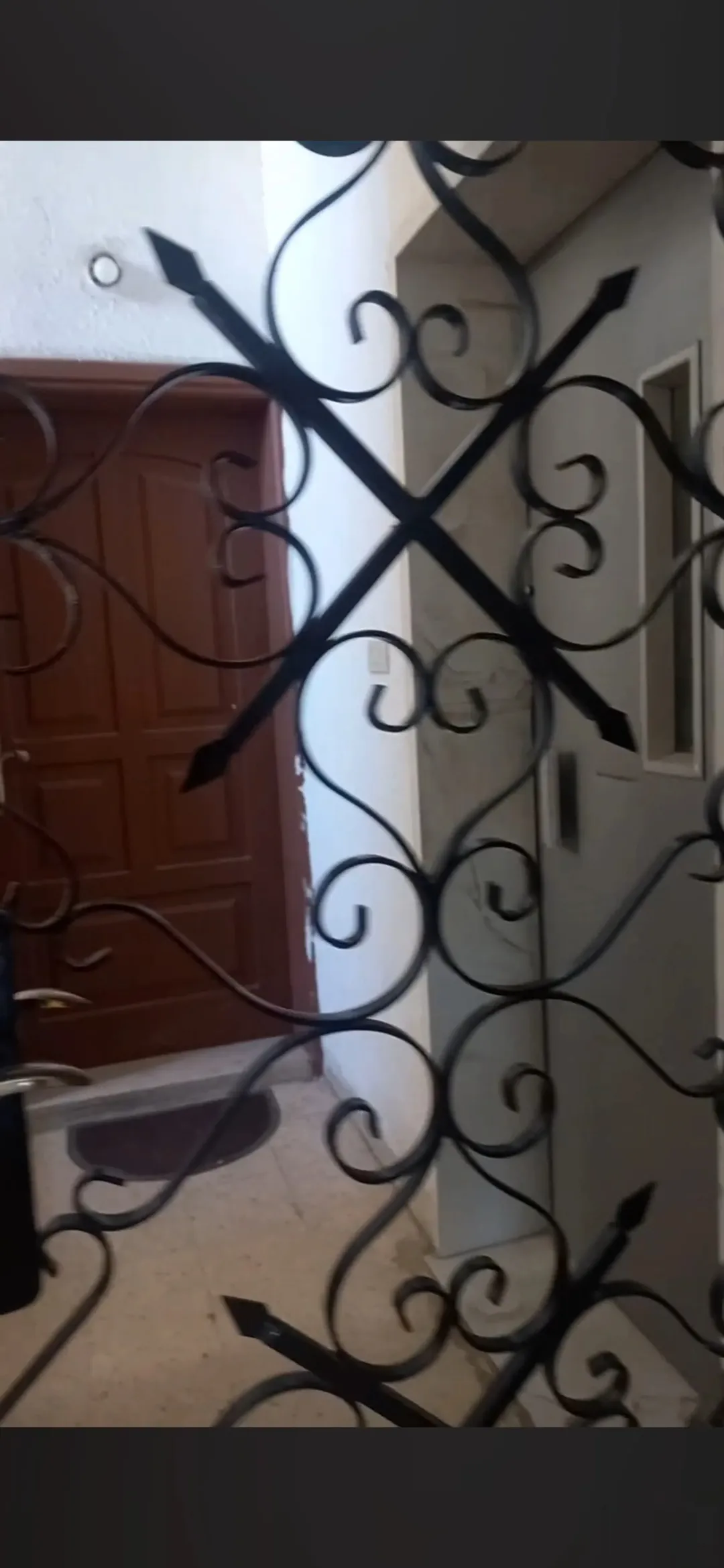 شقة مميزة للبيع في عمان الغربية طابق أول