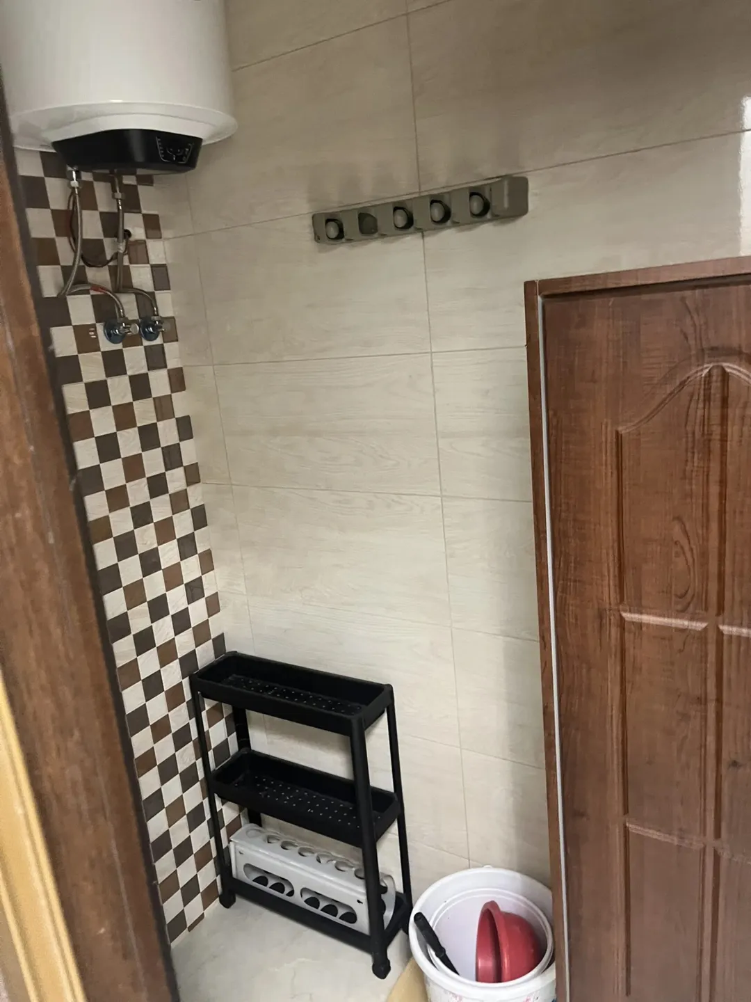 شقة فاخرة وواسعة للبيع في طبربور