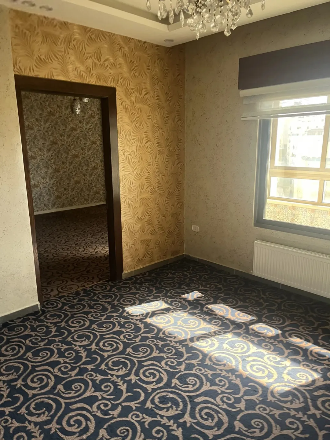شقة فاخرة وواسعة للبيع في طبربور
