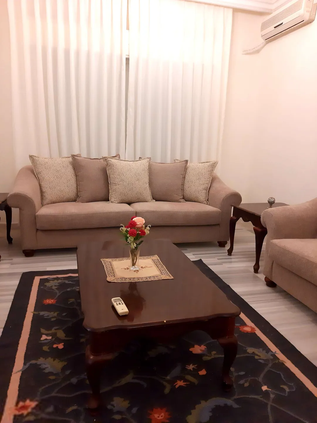 شقة فاخرة مفروشة للإيجار في دير غبار – عمان الاردن | ID 696936