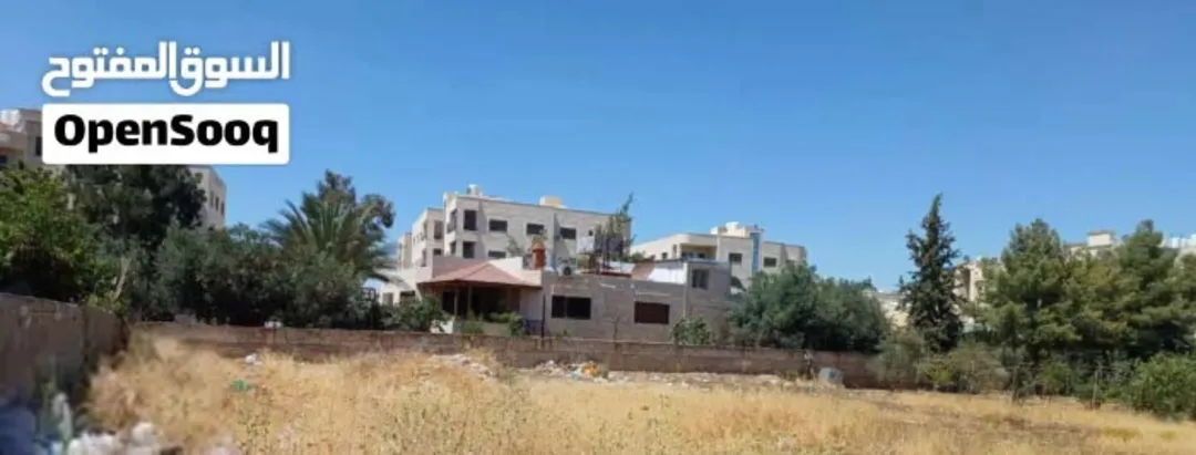 أرض سكنية للبيع في القروق الجنوبي إربد 1175 متر مربع