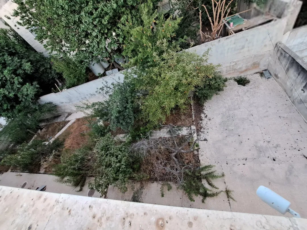 منزل مستقل للبيع الجبيهة/ دوار المنهل- للبيع المستعجل في منطقة هادئة بمساحة ارض دونم و بناء 500م .