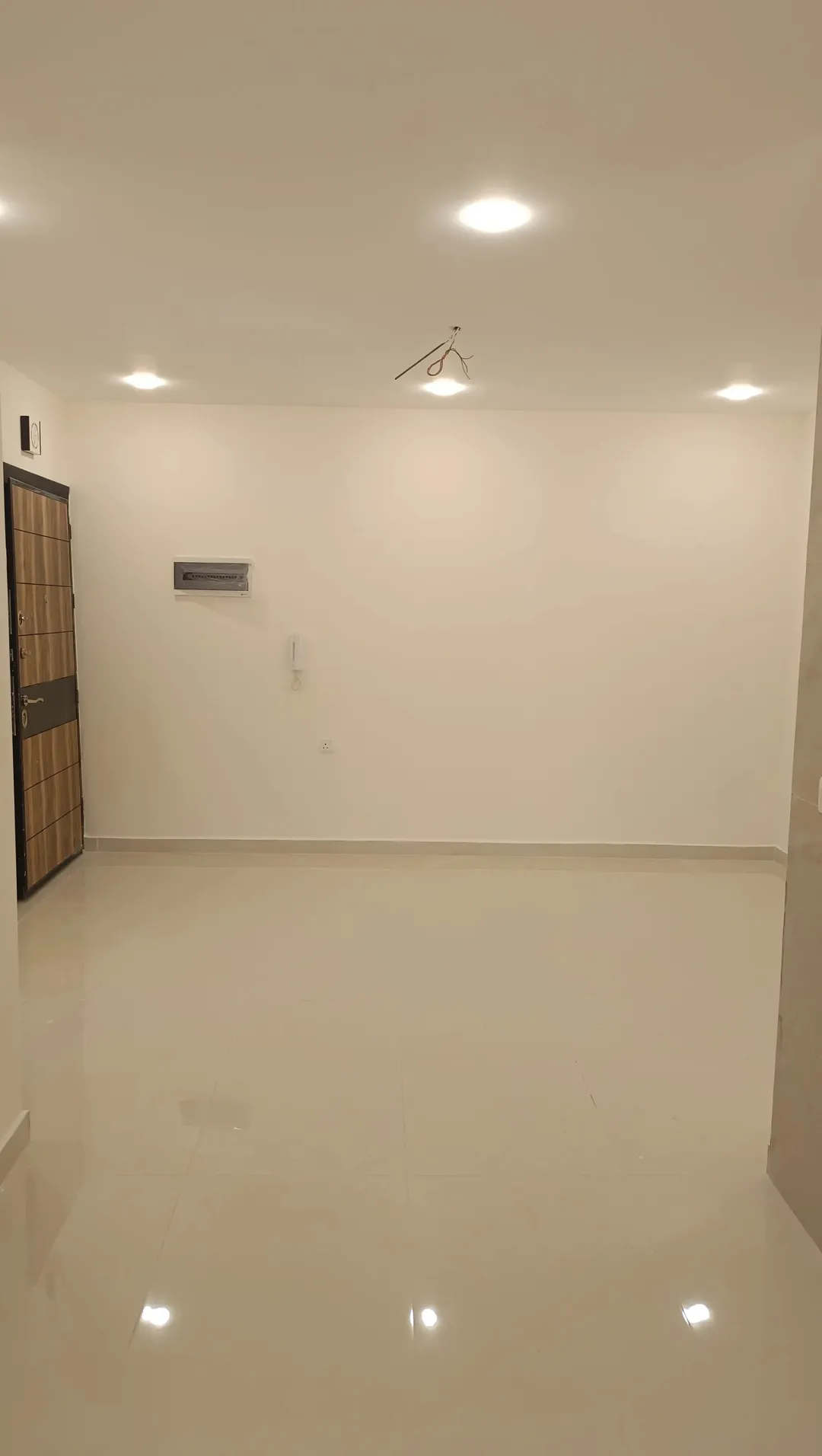 تملك طابق ارضي بالعاشره 92+200م ترسات الشرقي تشطيب فلل بسعر مغري 56 الف فقط