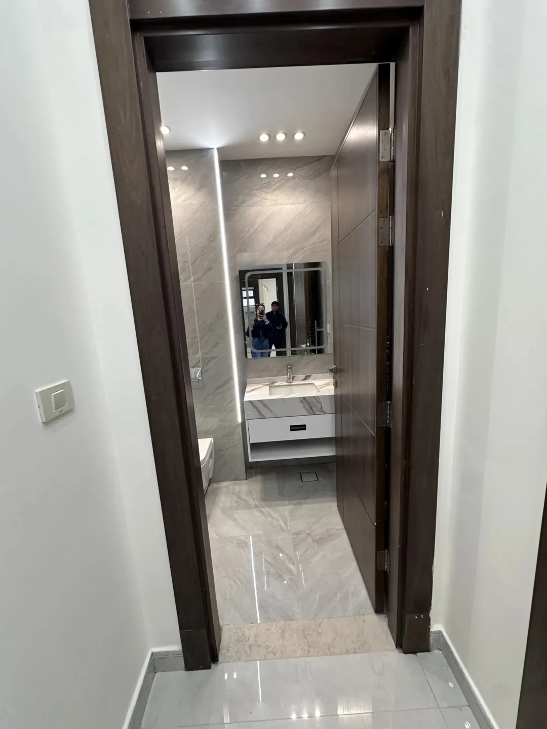 شقه للبيع بافخم مناطق عمان سكن خاص دابوق