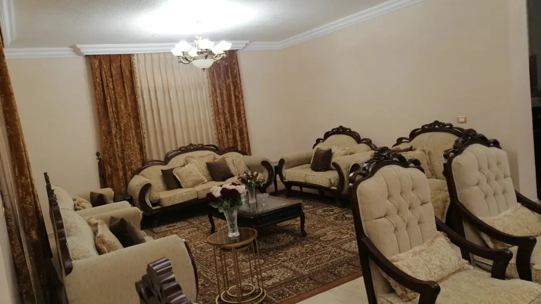 للبيع في ناعور حوض ام تينه مساحة البناء 660م ومساحة الأرض 745م منطقه هادئه ومطله