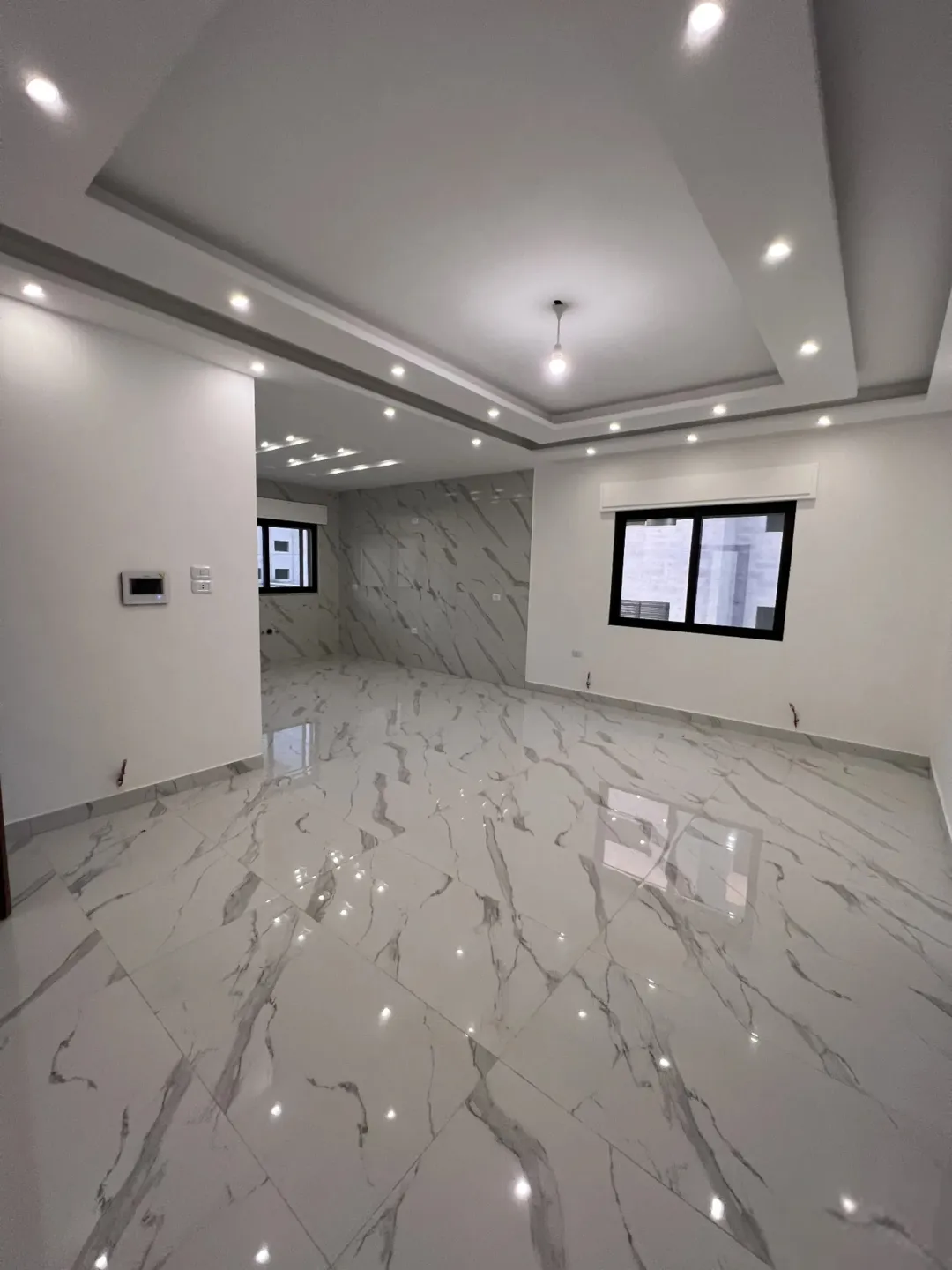 شقة طابق ارضي – 430 متر مميزه للبيع تشطيب فلل شركة حسام الجمزاوي للإسكان