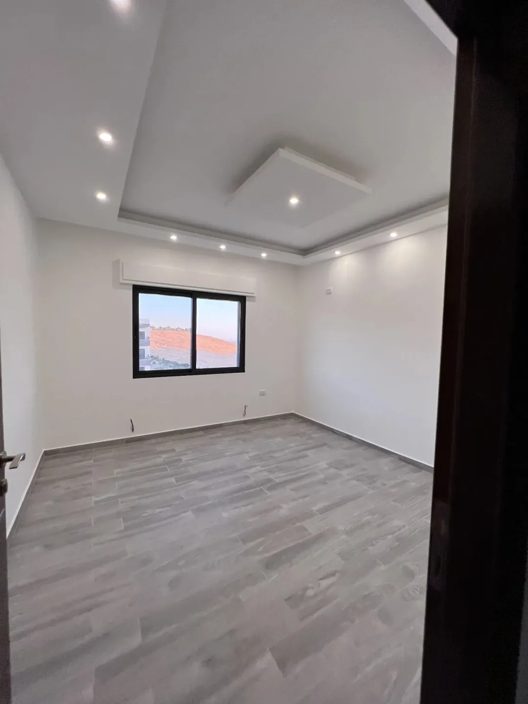 شقة طابق ارضي – 430 متر مميزه للبيع تشطيب فلل شركة حسام الجمزاوي للإسكان