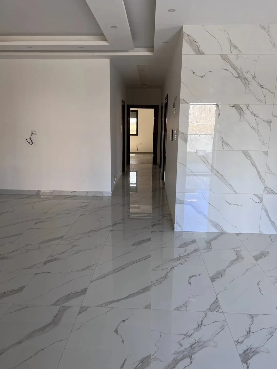 شقة طابق ارضي – 430 متر مميزه للبيع تشطيب فلل شركة حسام الجمزاوي للإسكان