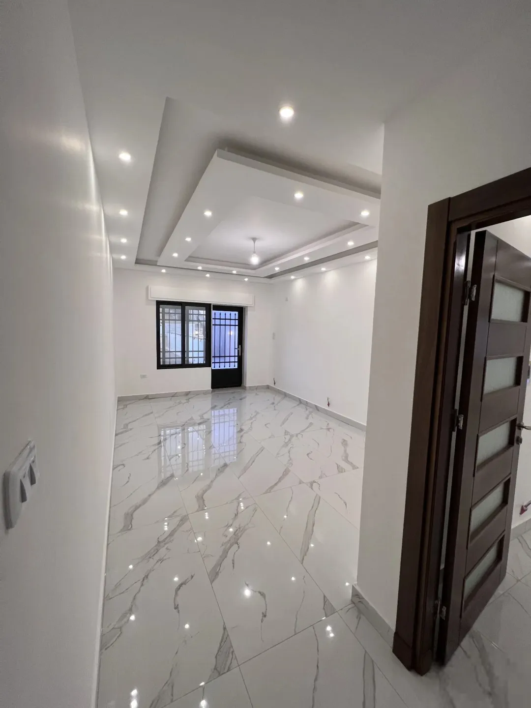 شقة طابق ارضي – 430 متر مميزه للبيع تشطيب فلل شركة حسام الجمزاوي للإسكان