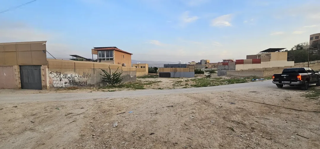 أرض مميزة لبناء شاليهات في الشونة الجنوبية – جوفة الكفرين