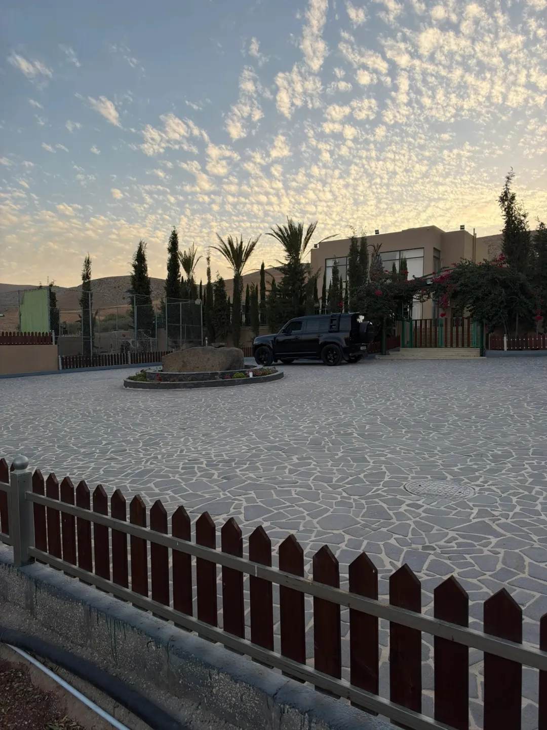 مزرعة حديثة وجديدة للبيع