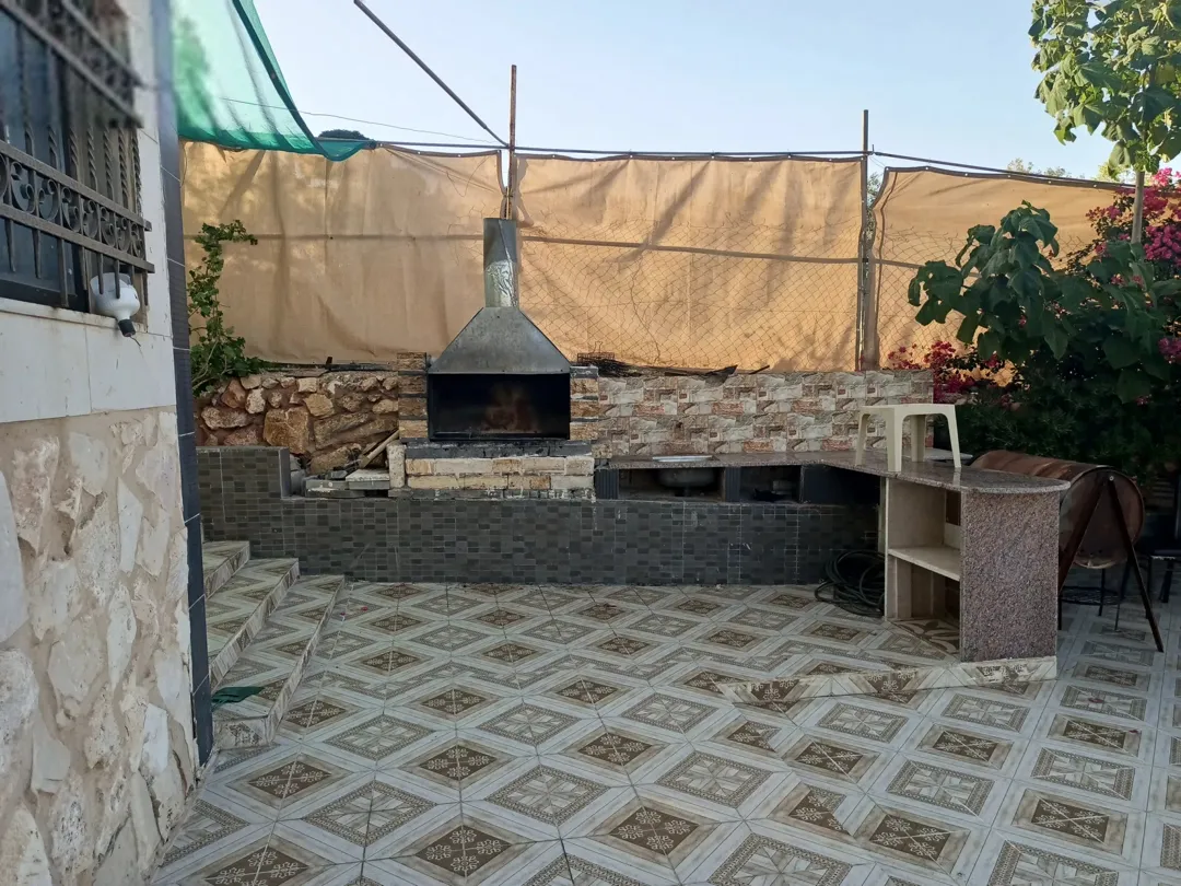 مزرعة وشاليه للبيع استثمار جاهز او البدل على شقة في عمان الغربية، كل التفاصيل موجودة في الإعلان