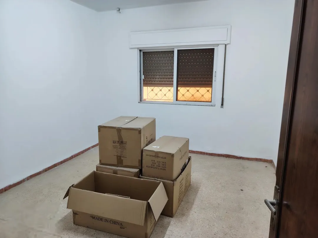 شقة أرضية للبيع ضاحية الأمير حسن
