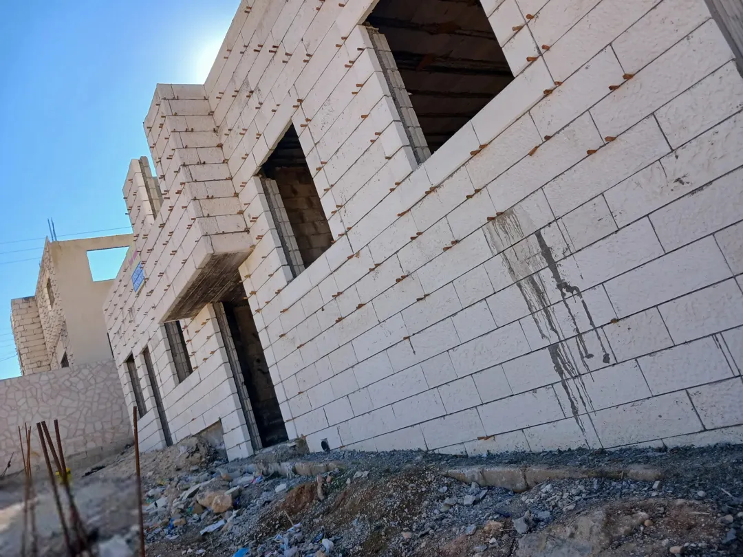 منزل عظم للبيع في الزرقاء – جريبا