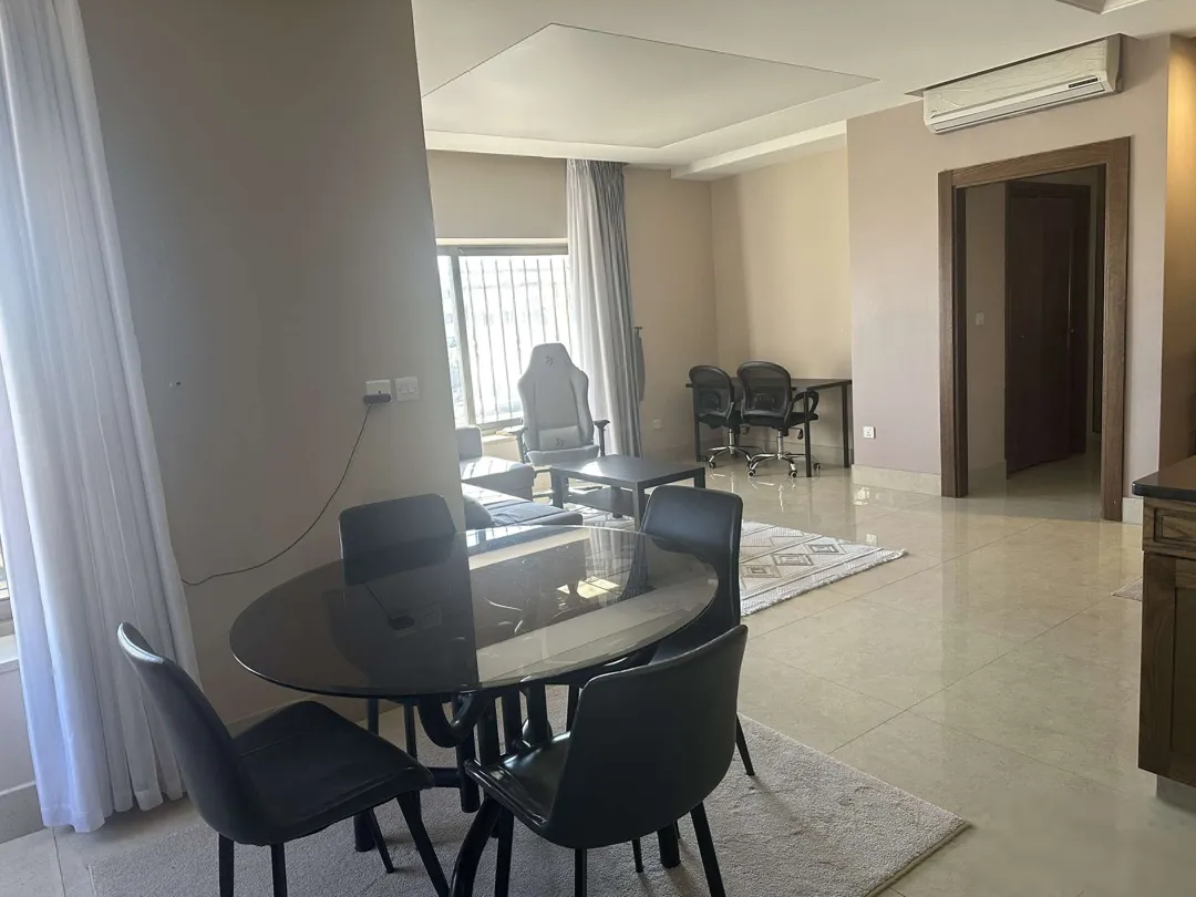 فيلا فاخرة للإيجار السنوي في قلب ضاحية الرشيد