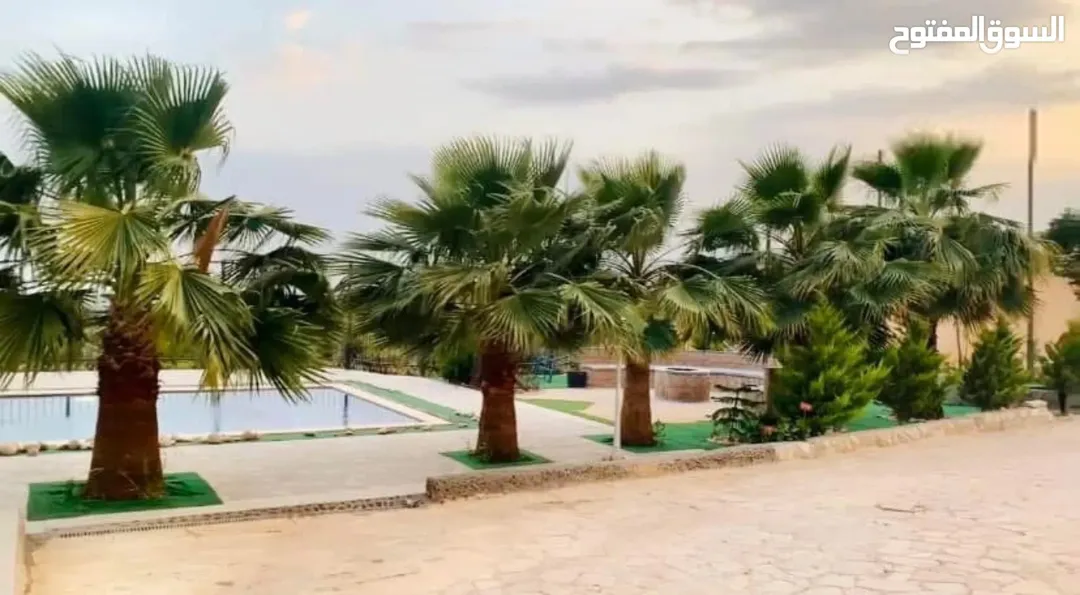 شاليه VIP مميز للبيع بين جرش وعجلون