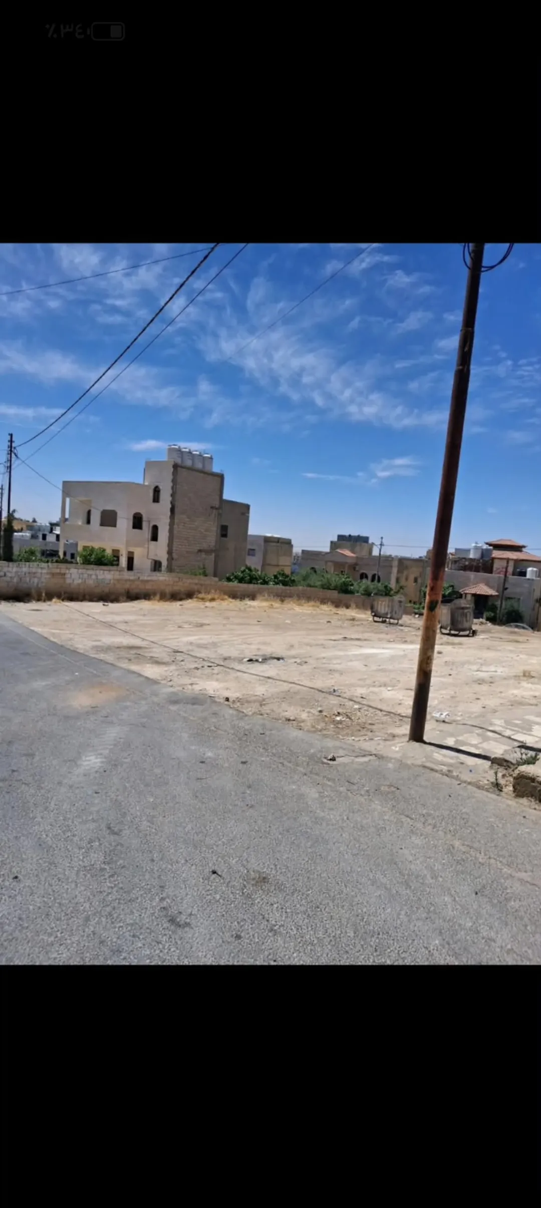 أرض سكنية استراتيجية في اليادودة تطل على شارعين
