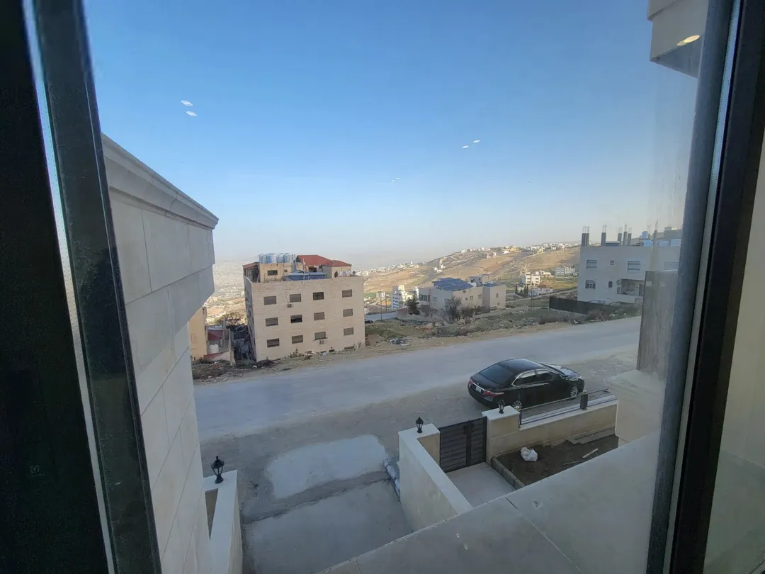 شقق فخمه للبيع خلف قصر الاميره بسمه