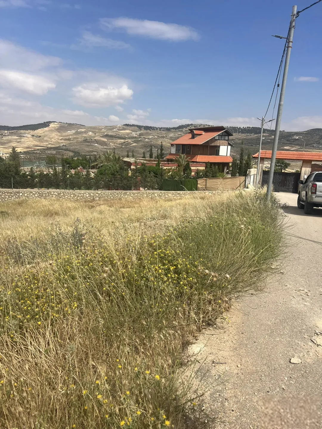 قطعتين ارض للبيع جرش النبي هود بجانب منتجع روابي ريف جرش 1755متر كل قطعه مفروزه — صورة 3