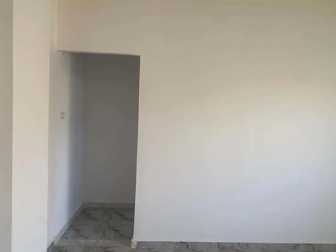 بيت مستقل للبيع شبه فيلا في ارقي مناطق الزرقاء الجديدة (البتراوي) خلف شارع الكرامة (الوينك)مقابل wow