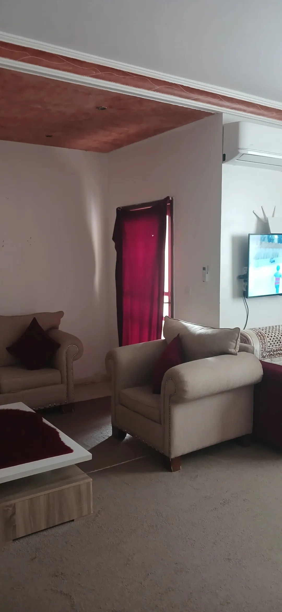 شقه مدينة الشرق اسكان الكرامه بجانب المرحله الثانيه جميع الخدمات موجوده تواصل واتس اب