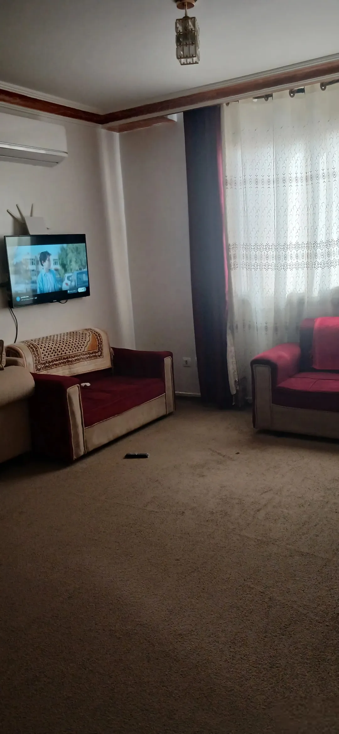 شقه مدينة الشرق اسكان الكرامه بجانب المرحله الثانيه جميع الخدمات موجوده تواصل واتس اب