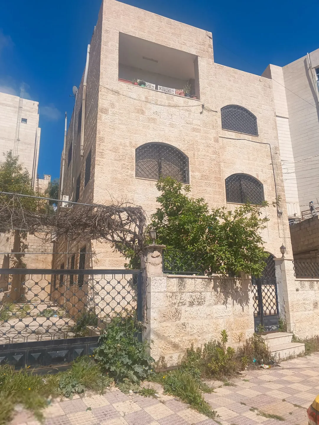 عمارة فاخرة للبيع