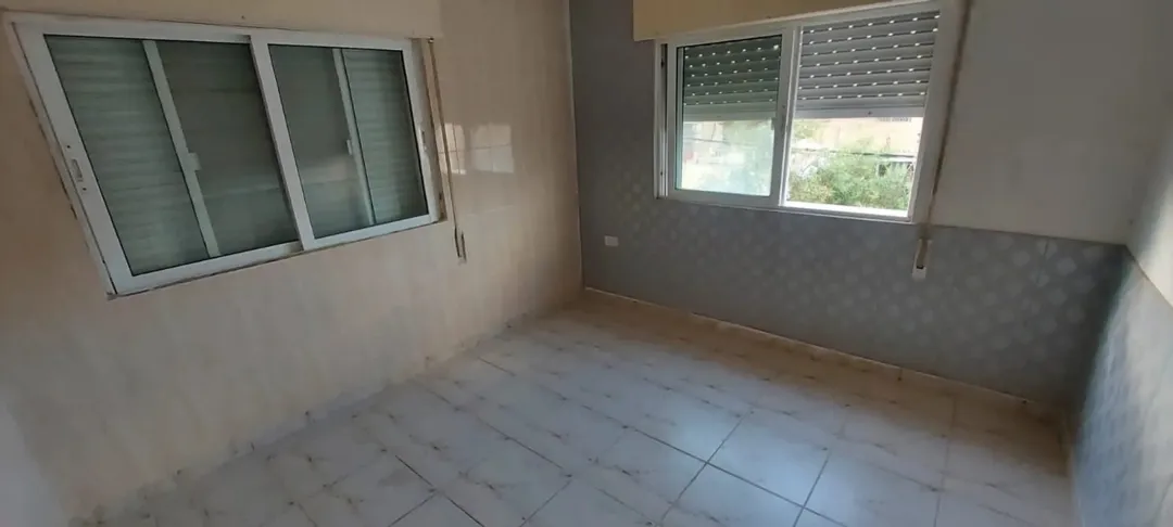 شقة صغيرة للبيع شمال اشارة الإسكان