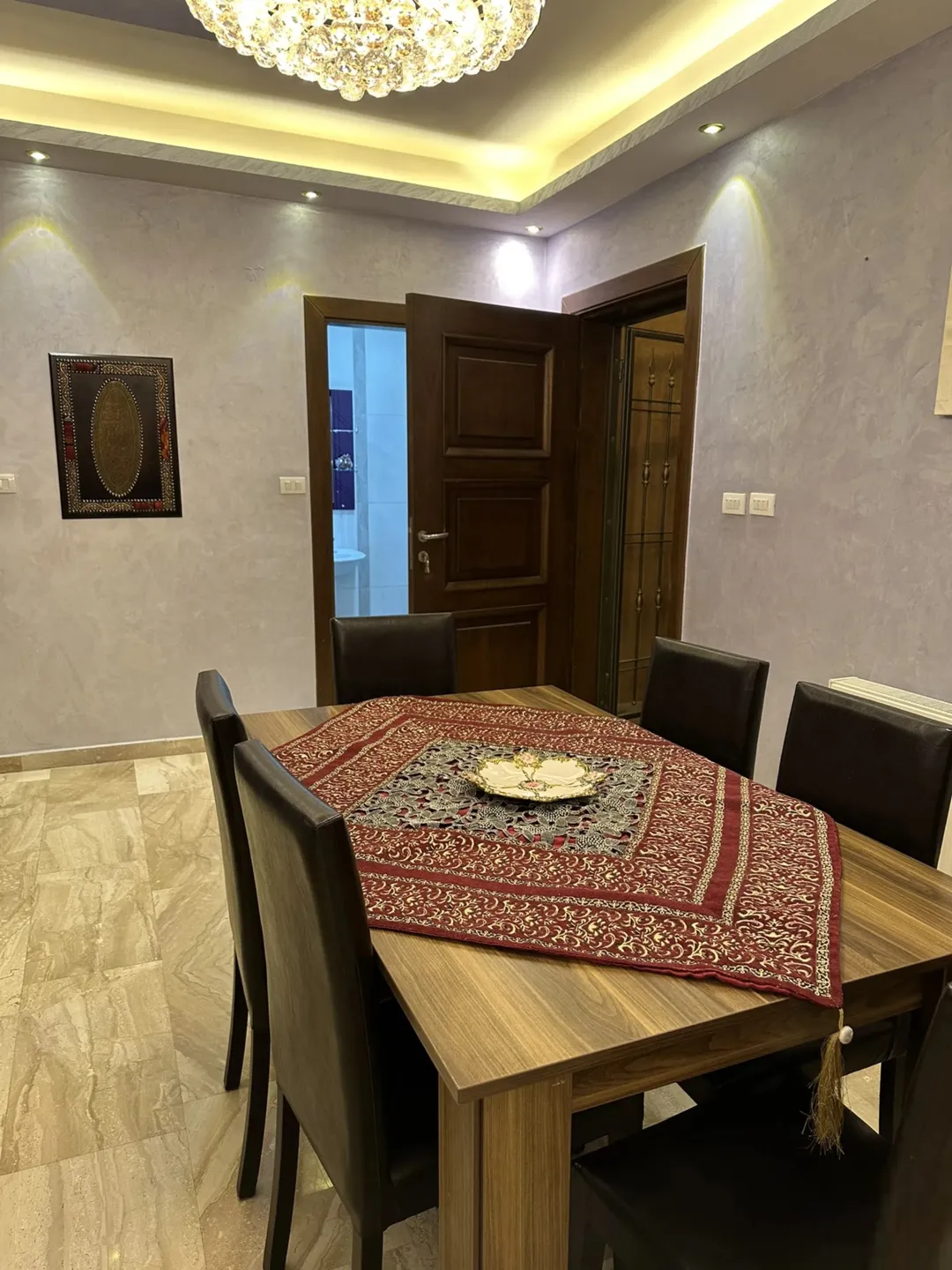 شقة فاخرة مفروشة للإيجار | ID 737357