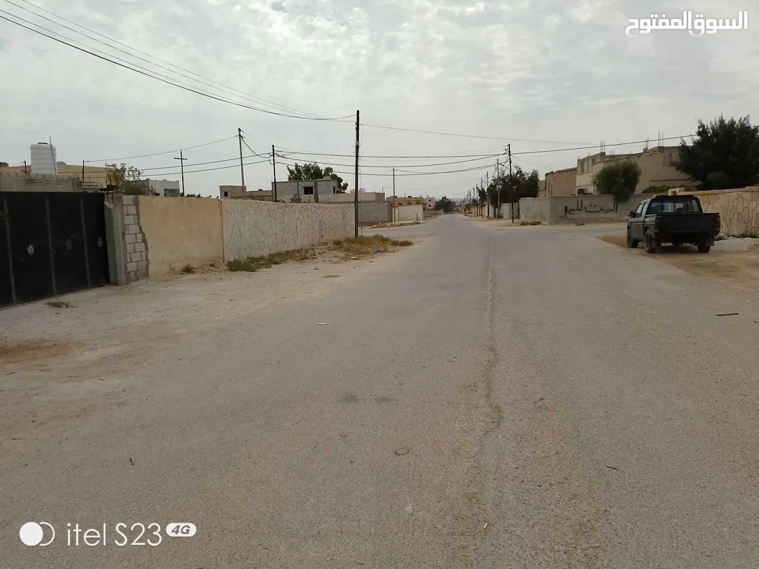 المفرق الخالديه حي المبروكه يبعد عن الشارع الرئيسي 7دقائق مشي مساحة الارض 285م مساحة البنا 150م