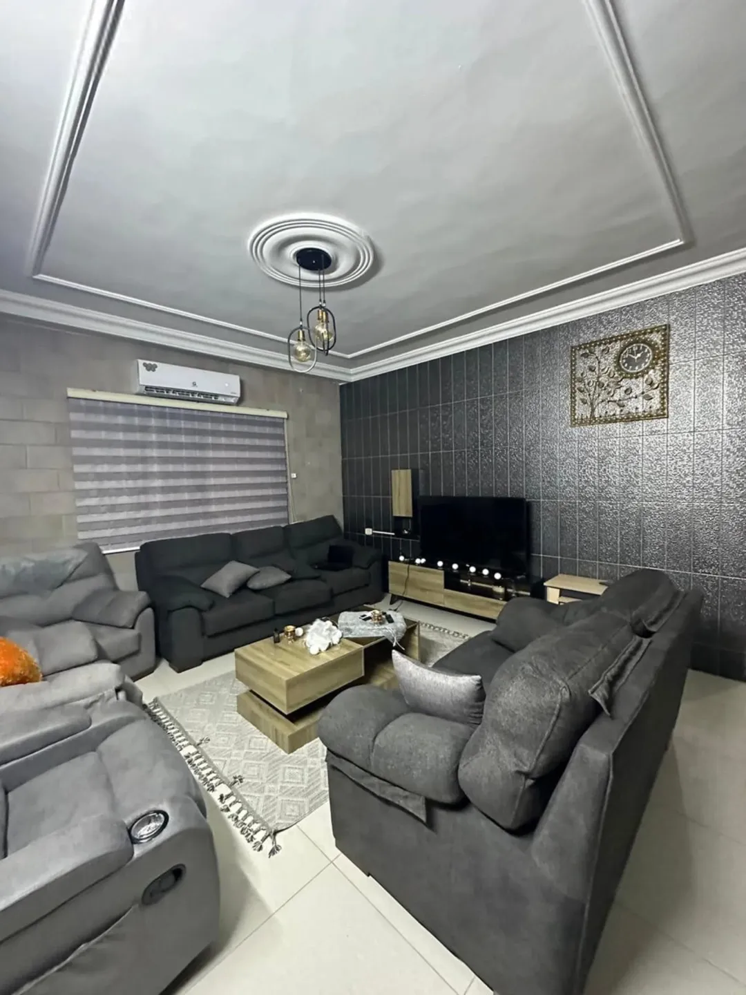 عماره للبيع حي الاطباء ( ضاحيه الحسين)