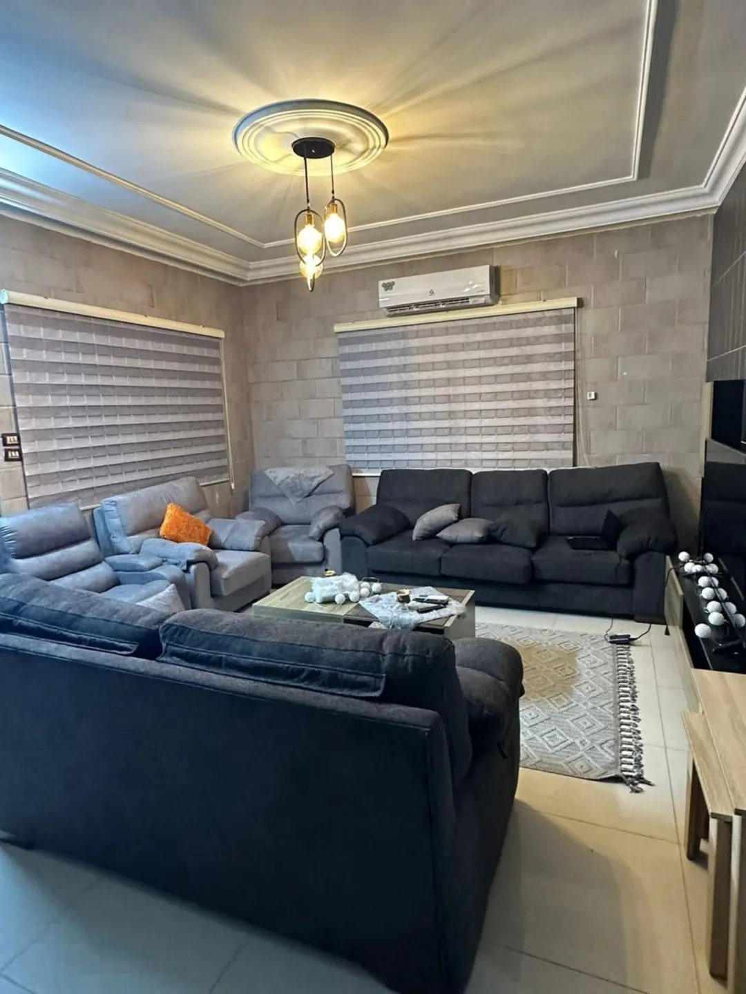 عماره للبيع حي الاطباء ( ضاحيه الحسين)