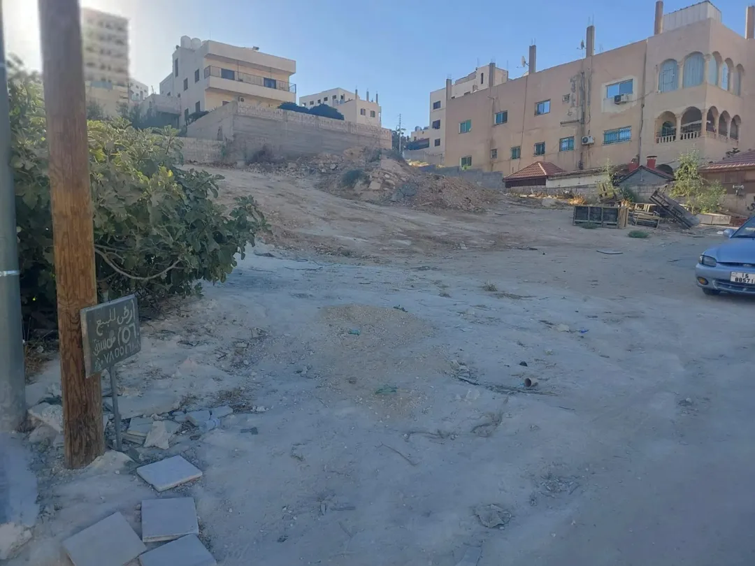 أرض سكنية مميزة للبيع في ضاحية الأرز – عمان