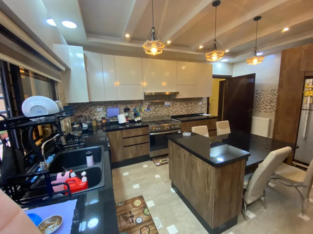 شقة فاخرة للبيع في الرياضية