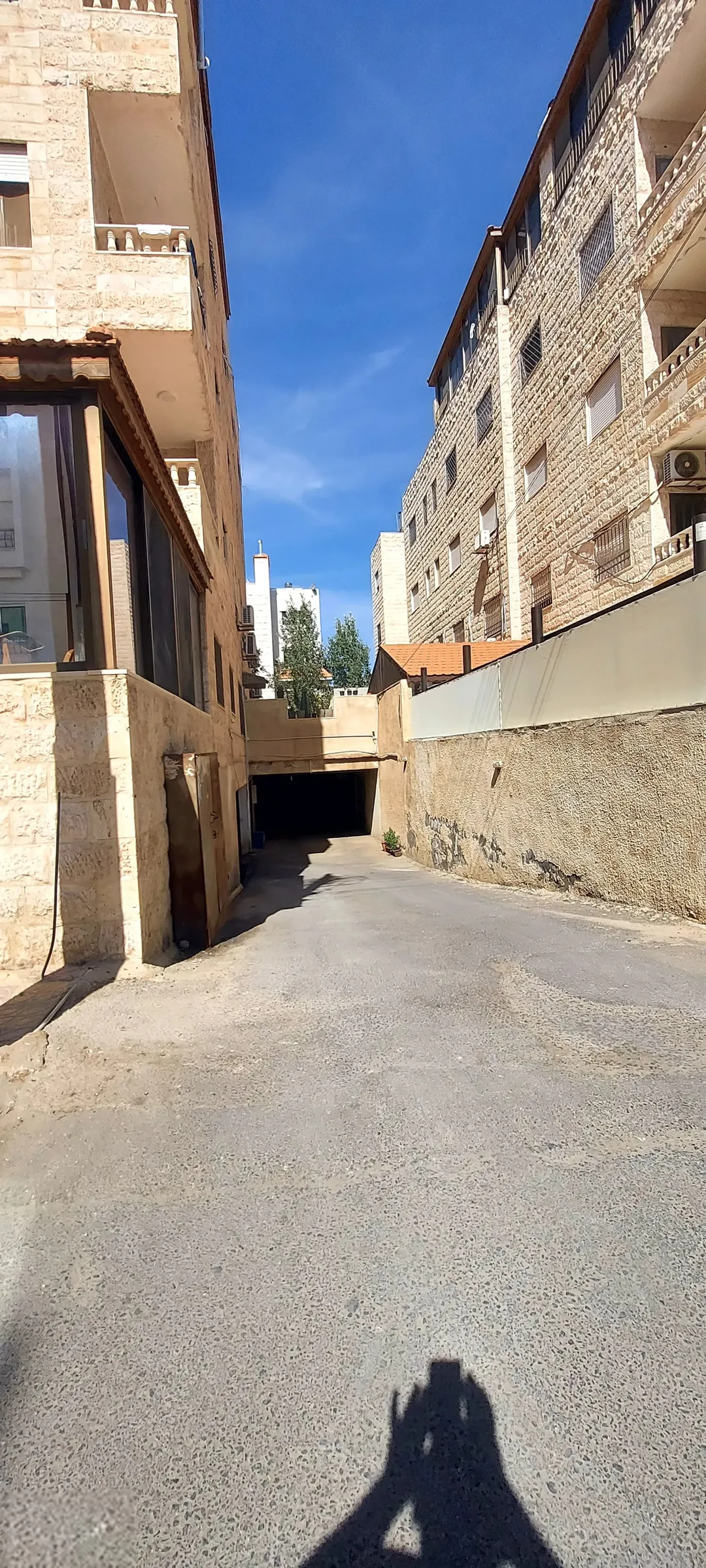 شقة طابق ثالث مع روف في ارقى مناطق الجندويل بالقرب بجانب حديقة الوحدة — صورة 5