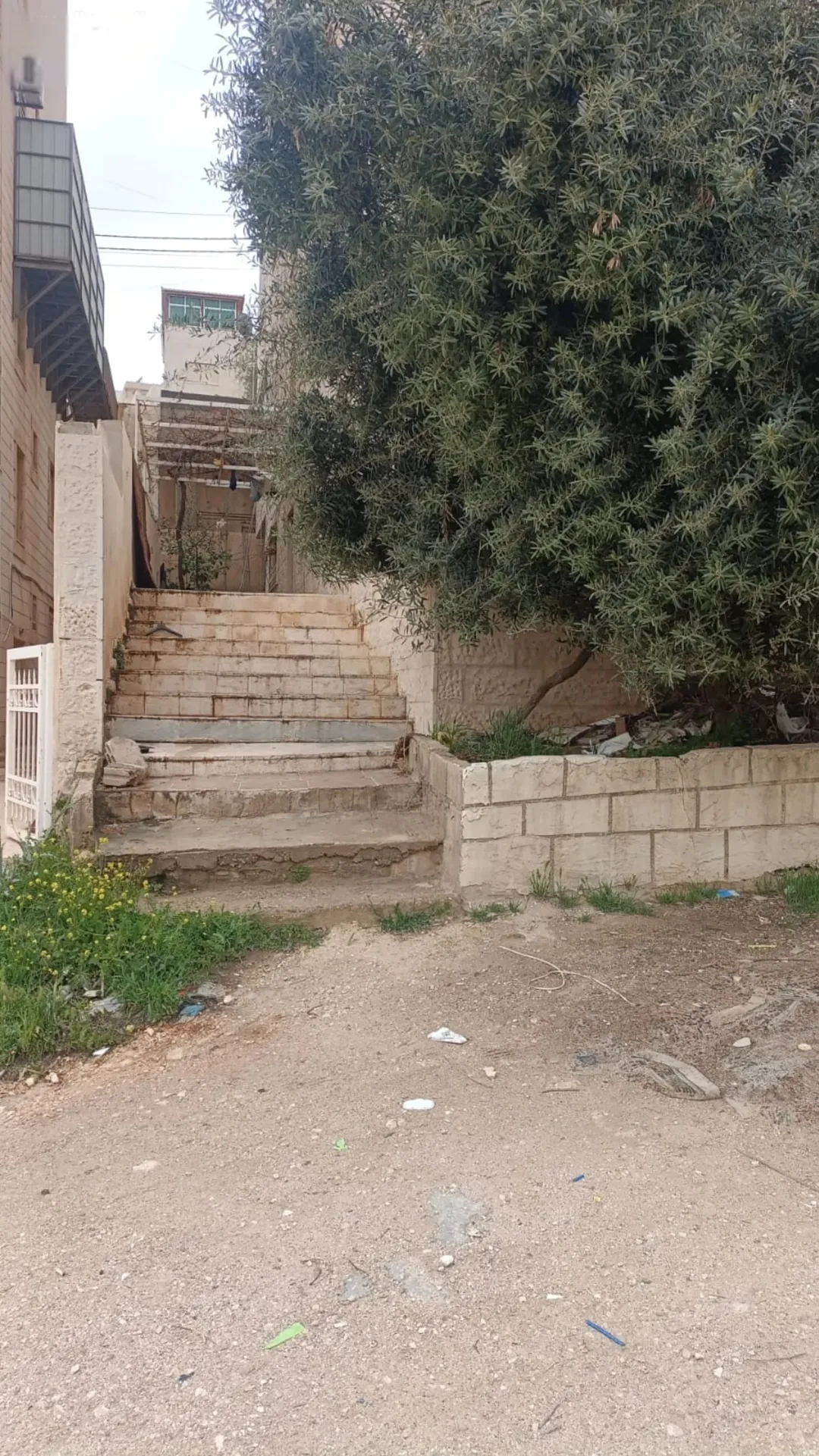 شقة مميزة للبيع على المزاد العلني بسعر مغري جداً وأقل من السوق ب15 الف