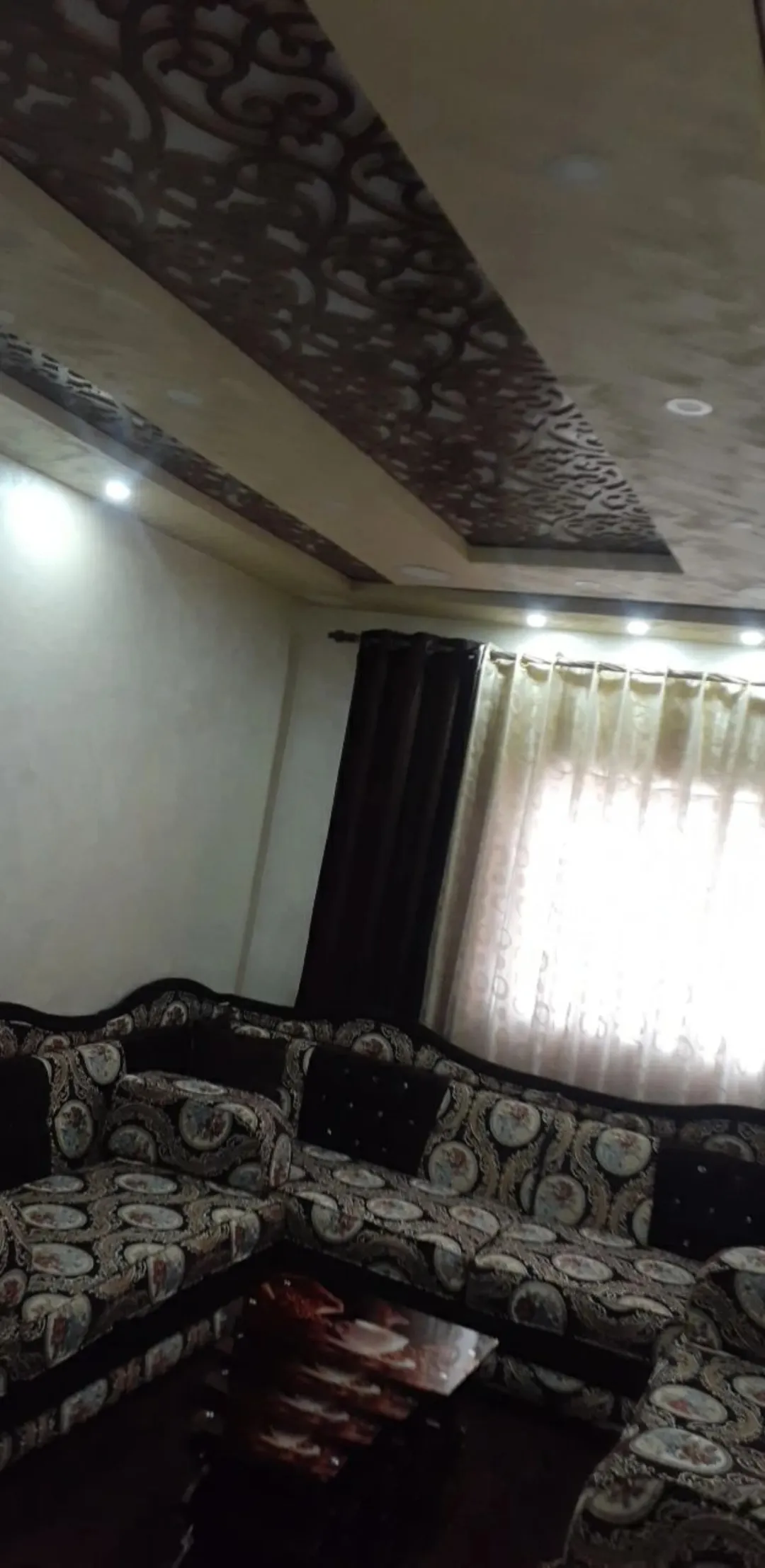 شقة مميزة للبيع في الحي الشرقي – إربد