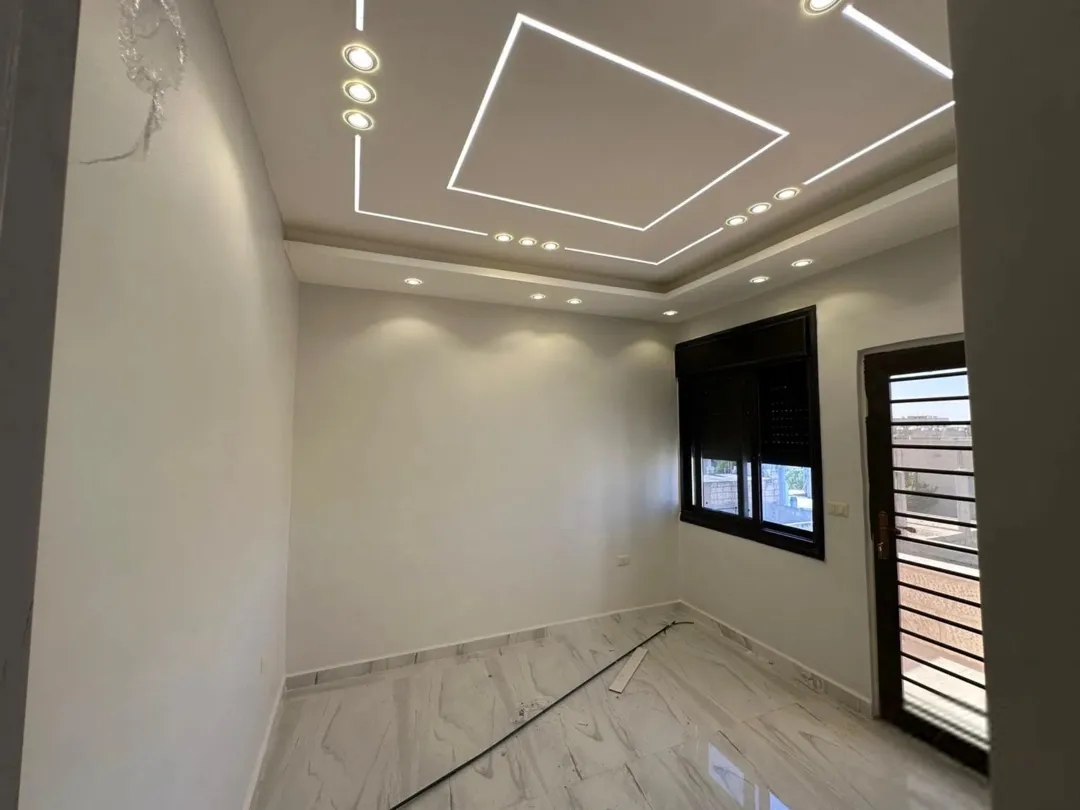 شقه مميزه جدا للبيع تشطيب سوبر ديلوكس فندقي بسعر مغري جدا