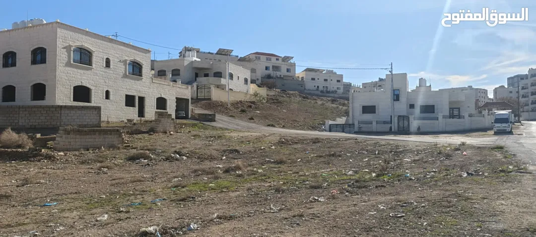 قطعة ارض مميزة جدا للبيع للباحثين عن التميز