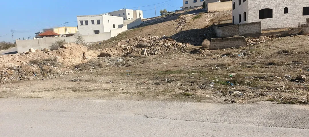 قطعة ارض مميزة جدا للبيع للباحثين عن التميز