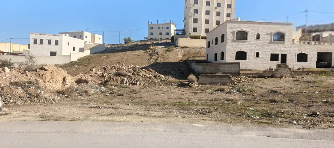 قطعة ارض مميزة جدا للبيع للباحثين عن التميز