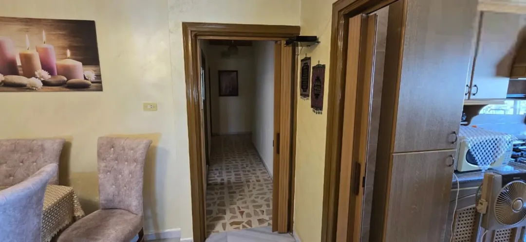 شقة فاخرة للبيع مساحة 200 متر مربع طابق ثالث