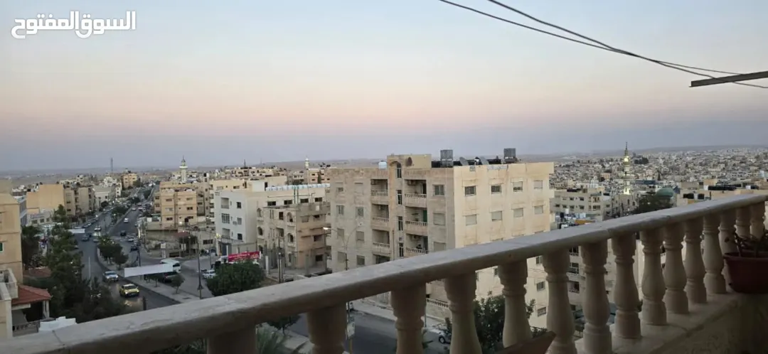 شقة فاخرة للبيع مساحة 200 متر مربع طابق ثالث