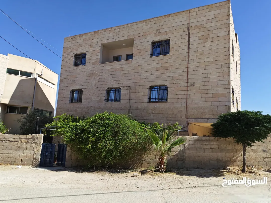 عمارة سكنية مستقلة للبيع في الزرقاء – منطقة شومر