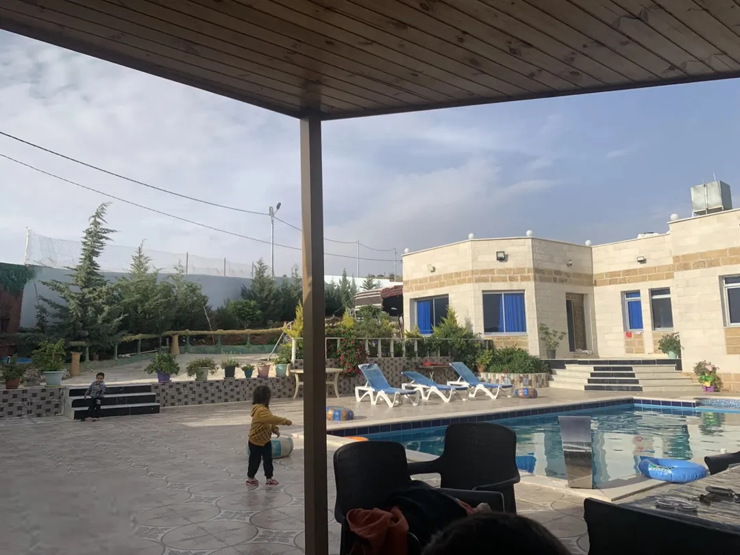 مزرعة وشاليه فاخر للبيع في جرش